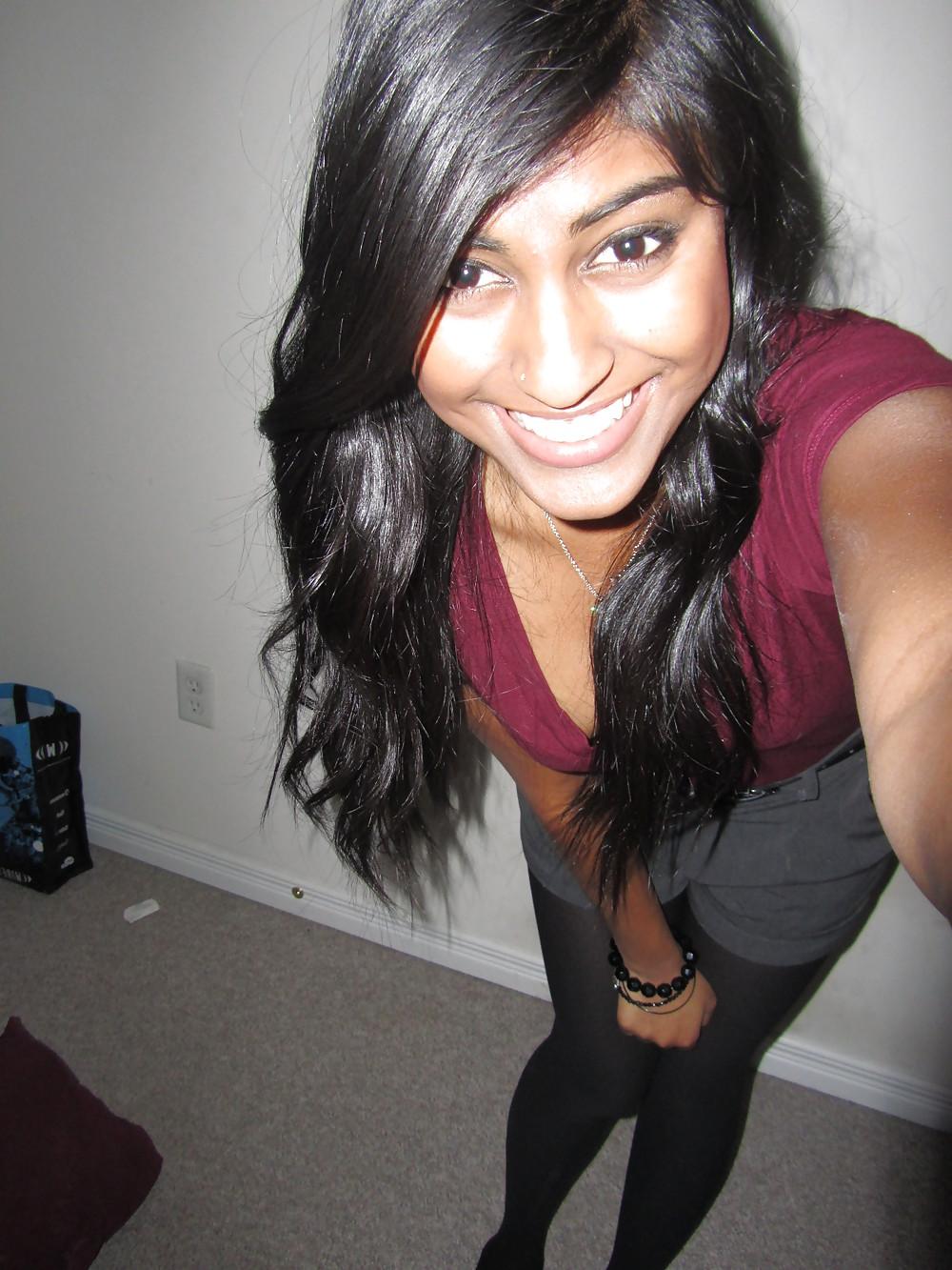 8P My little sister to cum on