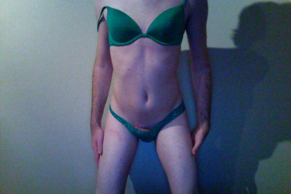 11P Green bra n panties
