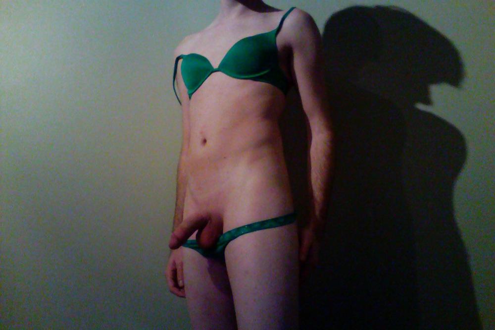 11P Green bra n panties