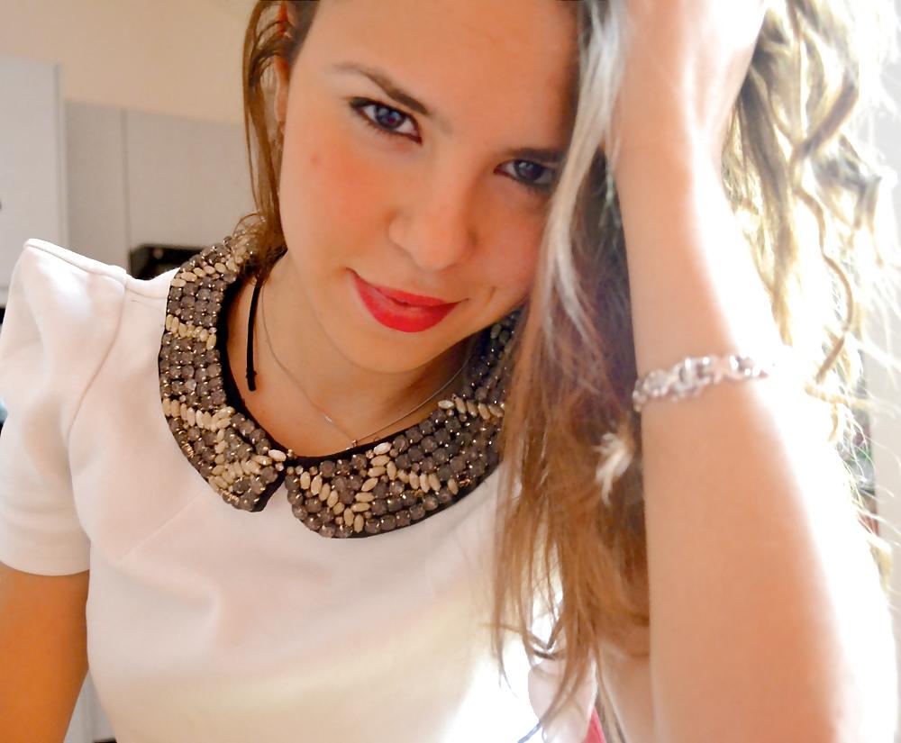 24P Sofya Morocco Girl Cum On Her