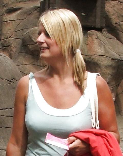 24P She forgot her bra 5.