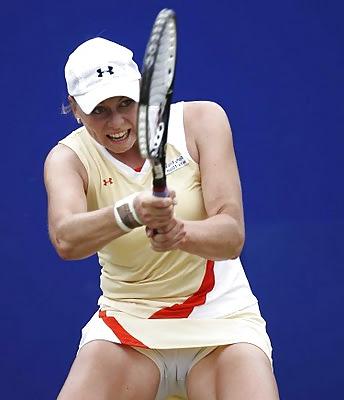 14P Tennis upskirt