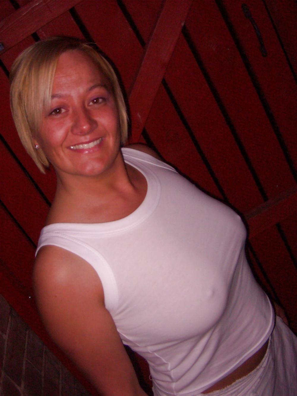 24P Shye forgot her bra 7.