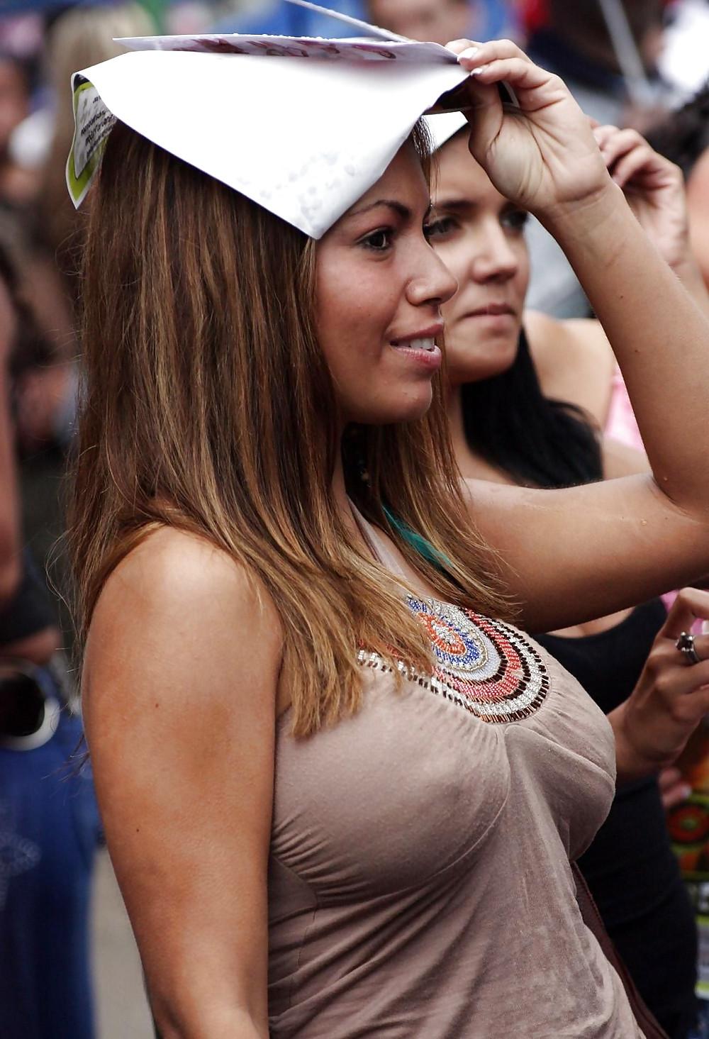 24P Shye forgot her bra 7.