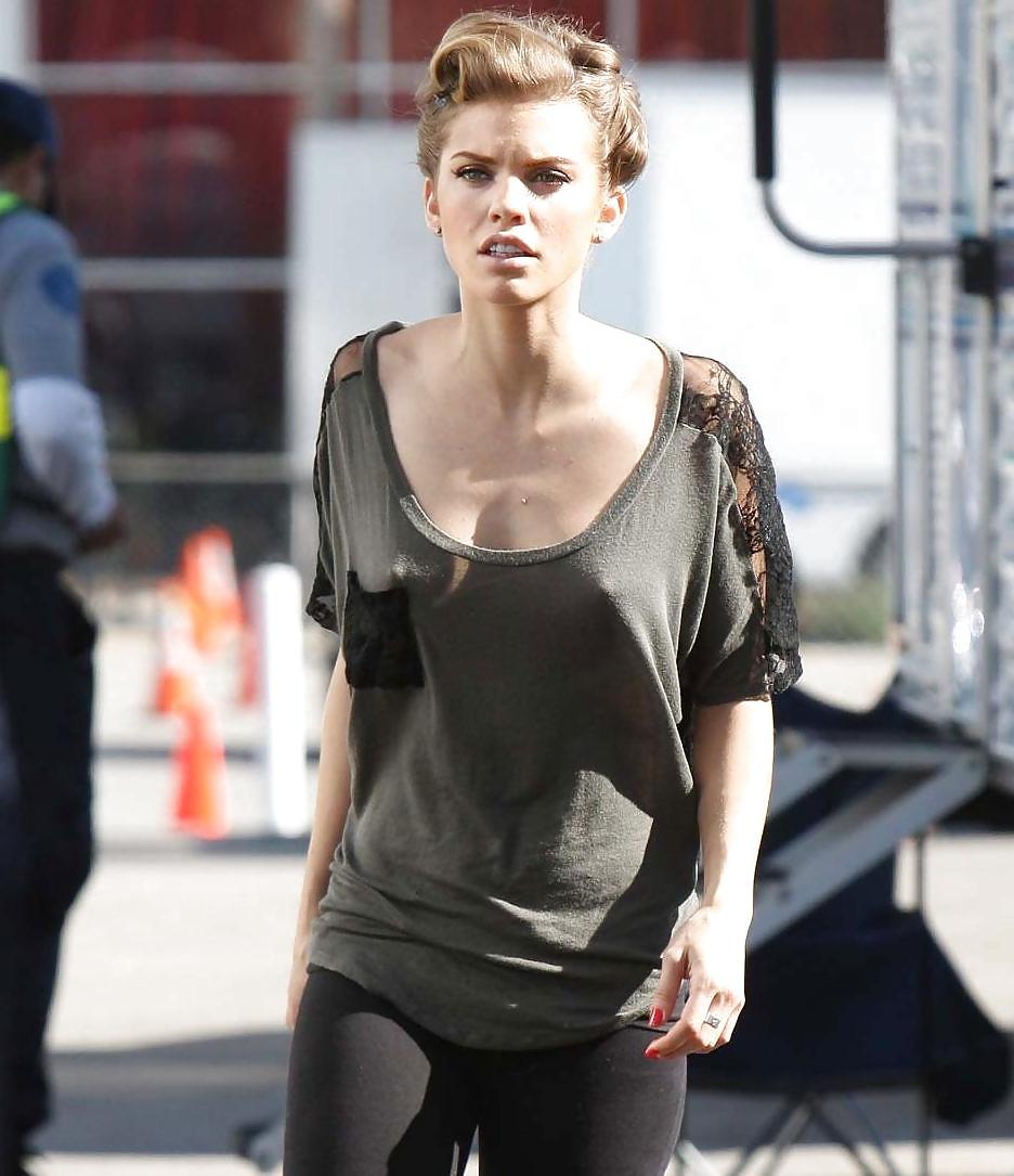 24P Shye forgot her bra 7.