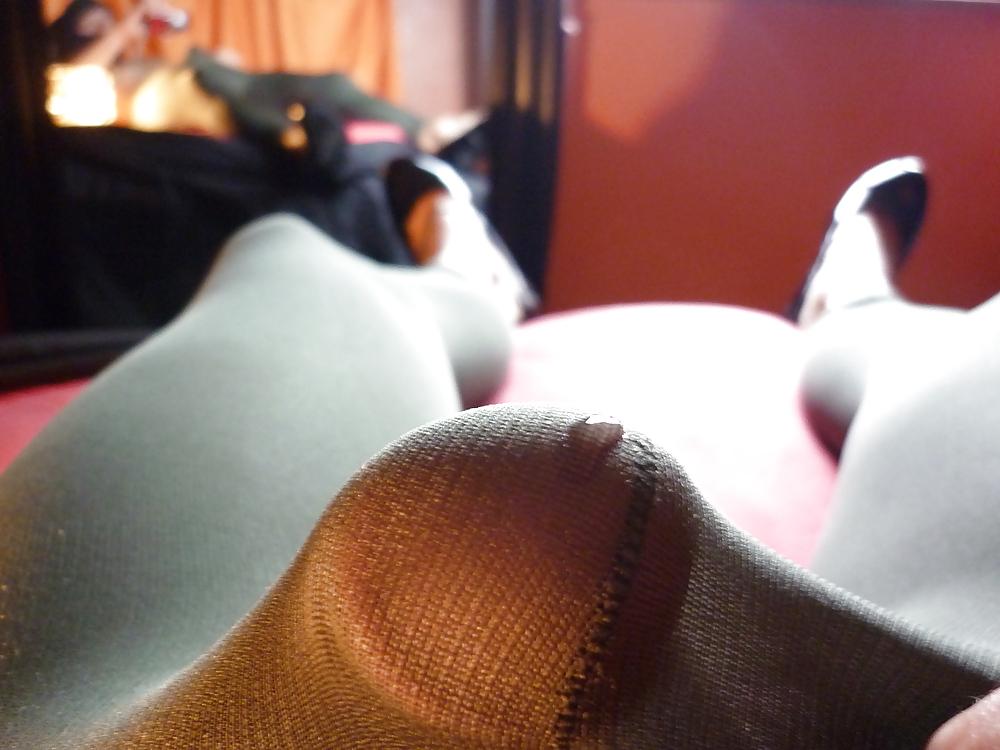 19P Cum on my leg
