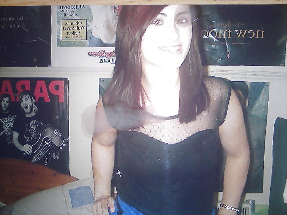 14P Cum on pic of Gemma and repost pic or vids