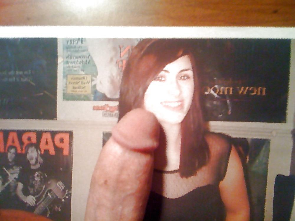 14P Cum on pic of Gemma and repost pic or vids