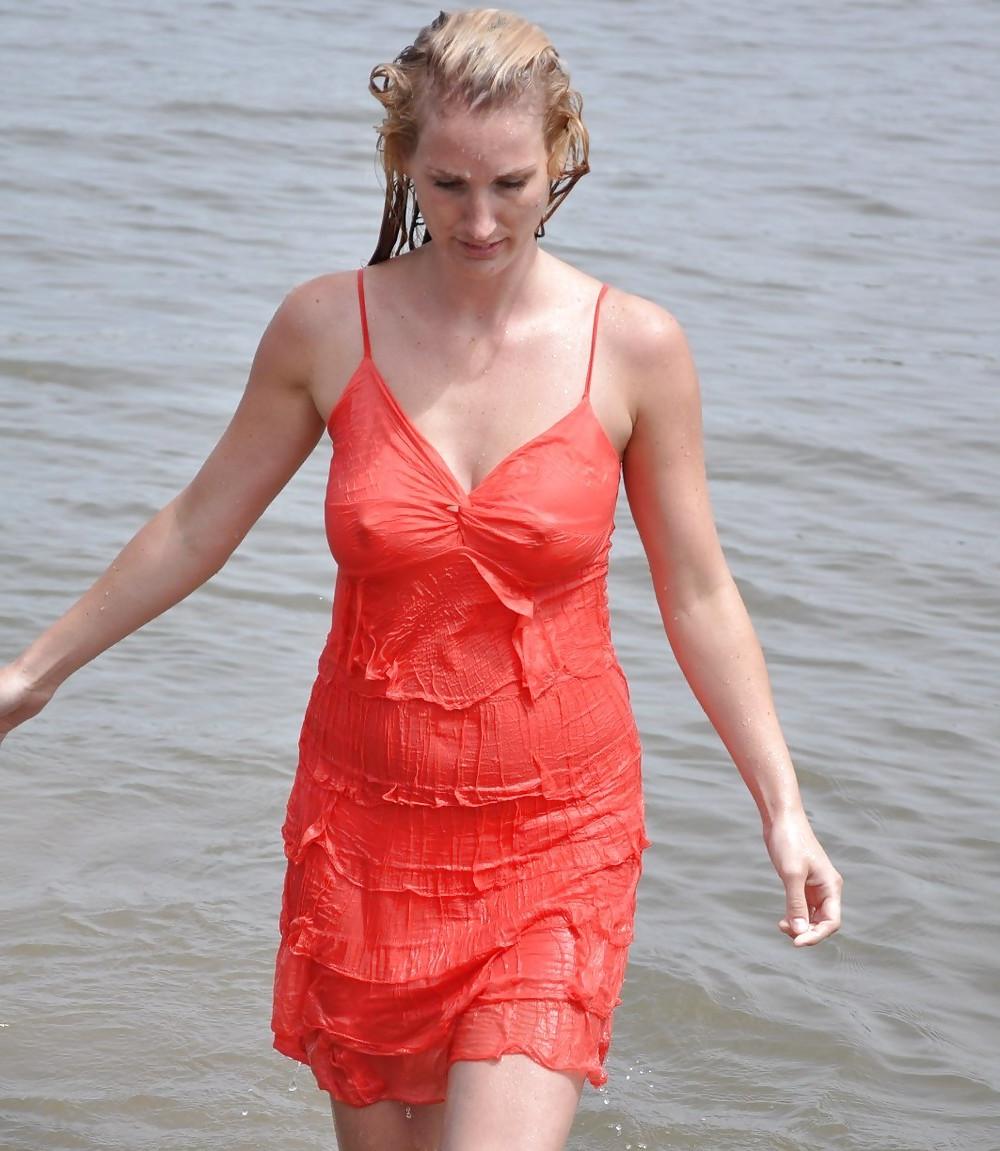 23P She forgot her bra 11.