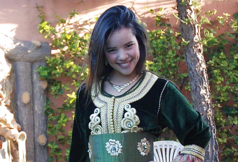 17P Hasna Morocco Girl Cum On Her