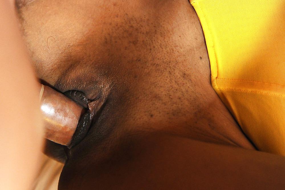 18P Thai Black Pussy