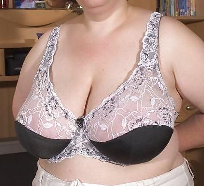 22P Chunky tits in bra 18