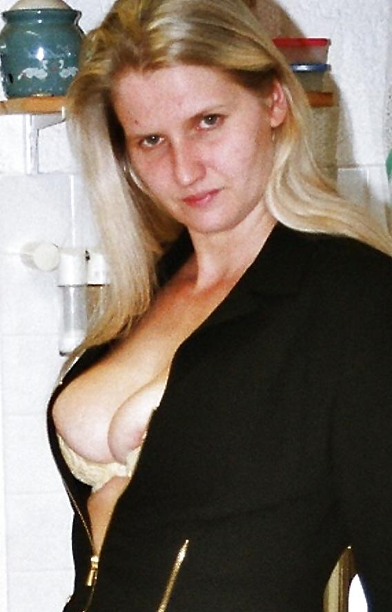 10P SAG - Sexy Business Lady Black Tight Costume Yellow Bra 05
