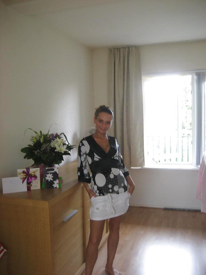 19P How would you fuck Izabel facebook girlfriend and her aunt?