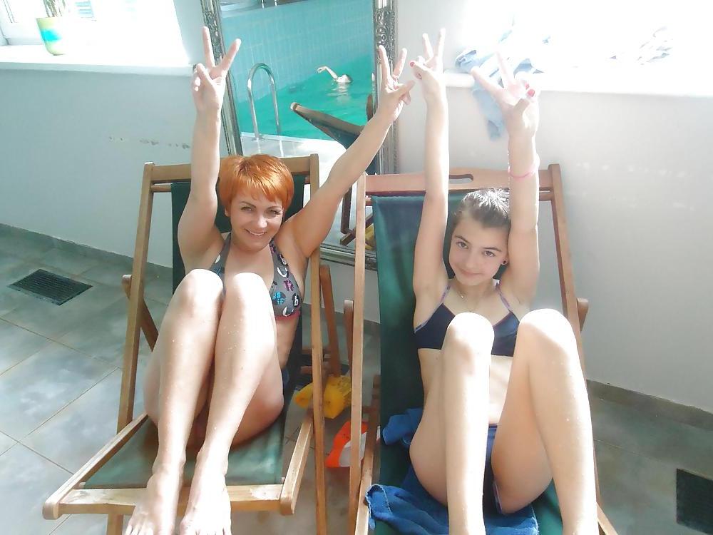 19P How would you fuck Izabel facebook girlfriend and her aunt?