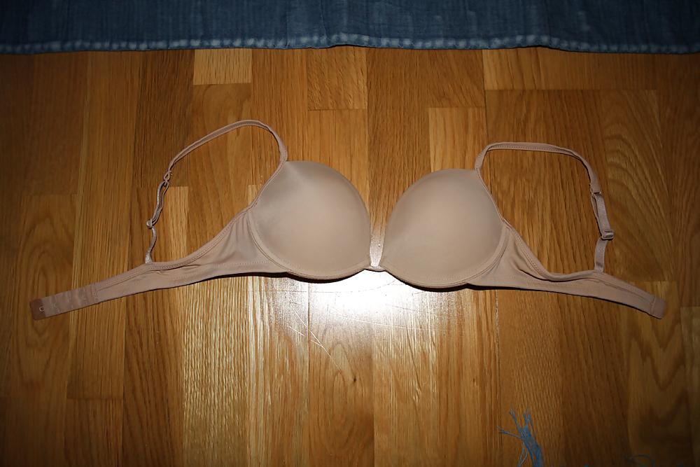 8P Cum in mom 34A bra