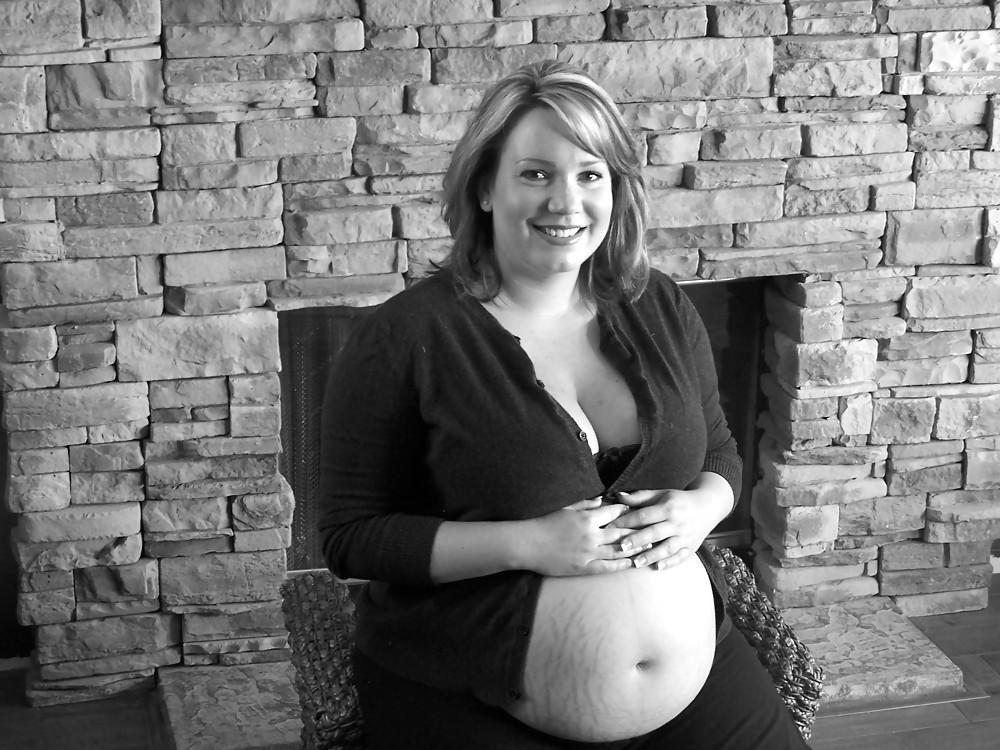 19P Pregnant lauren