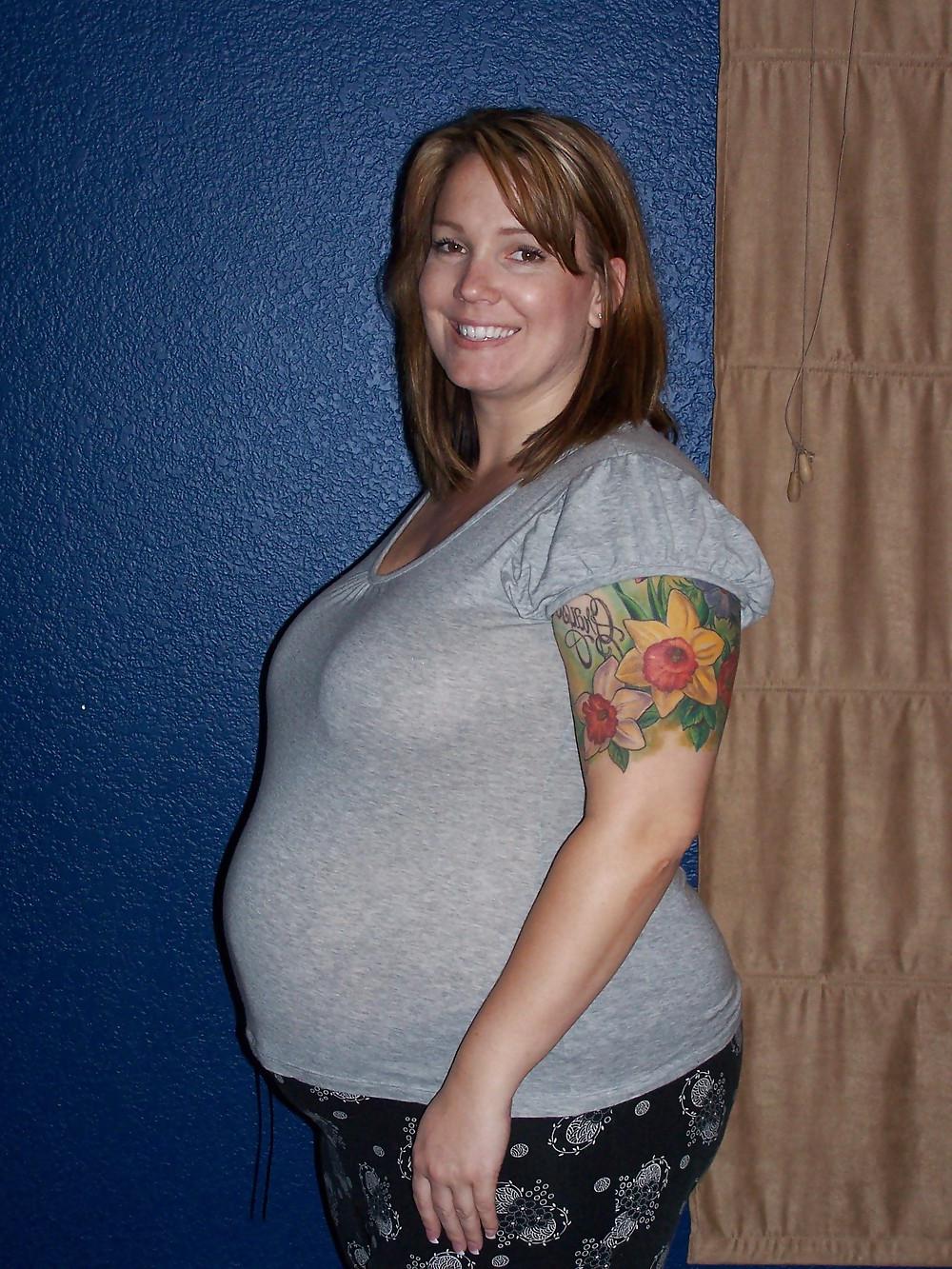 19P Pregnant lauren