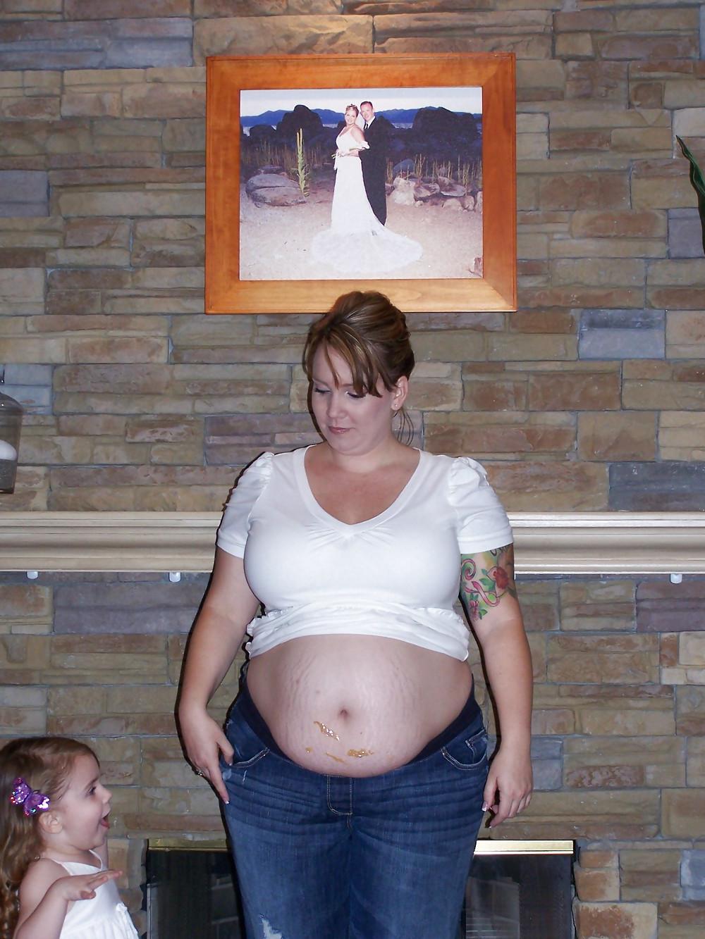 19P Pregnant lauren