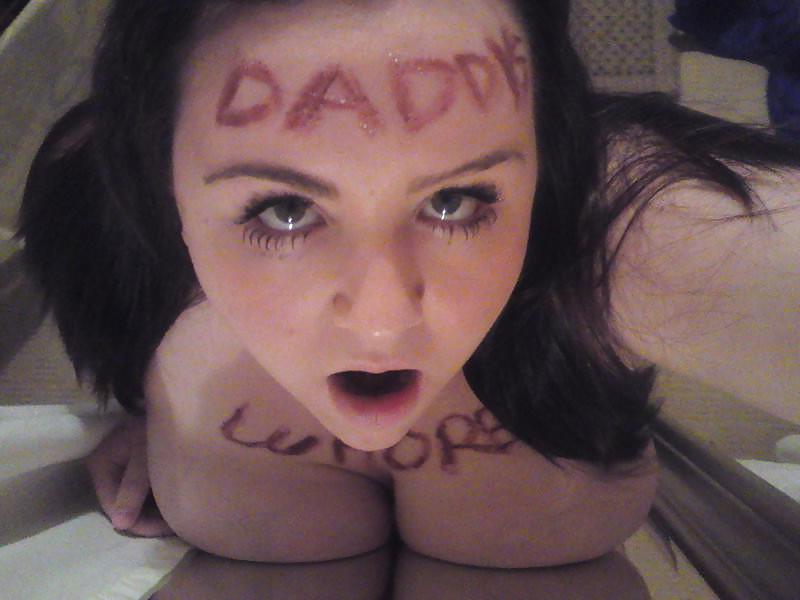 25P Daddys slut cum dump