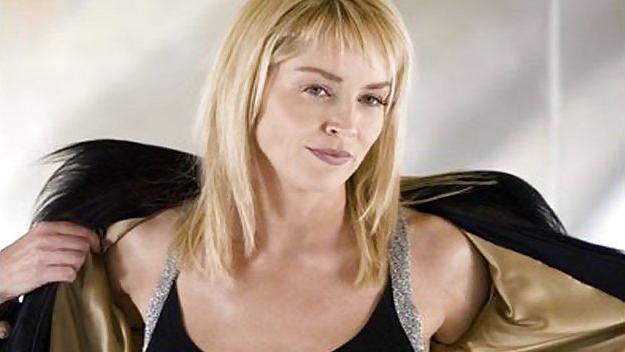25P Aero Hot Moviea no.1 :  BASIC INSTINCT 2