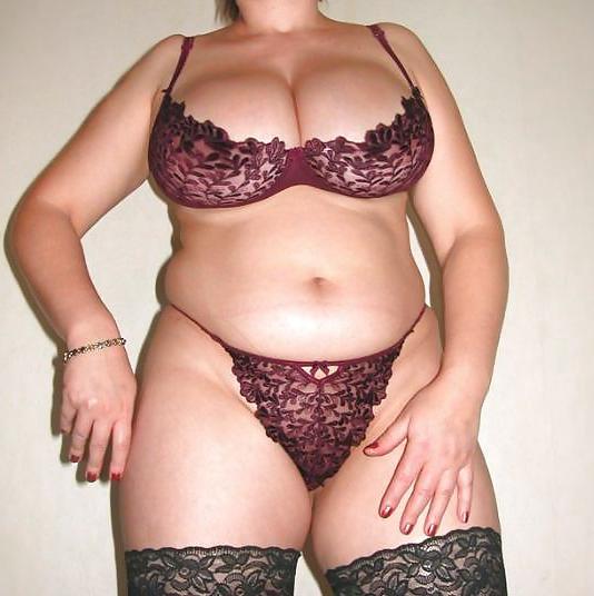 24P Chunky tits in bra 16