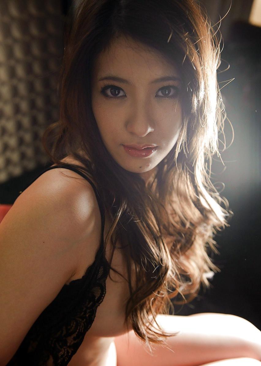 25P Yui Kasuga - 01 Japanese Beauties