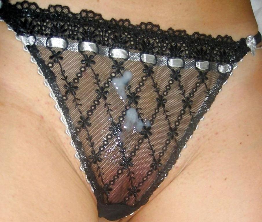 25P Cum on her panties
