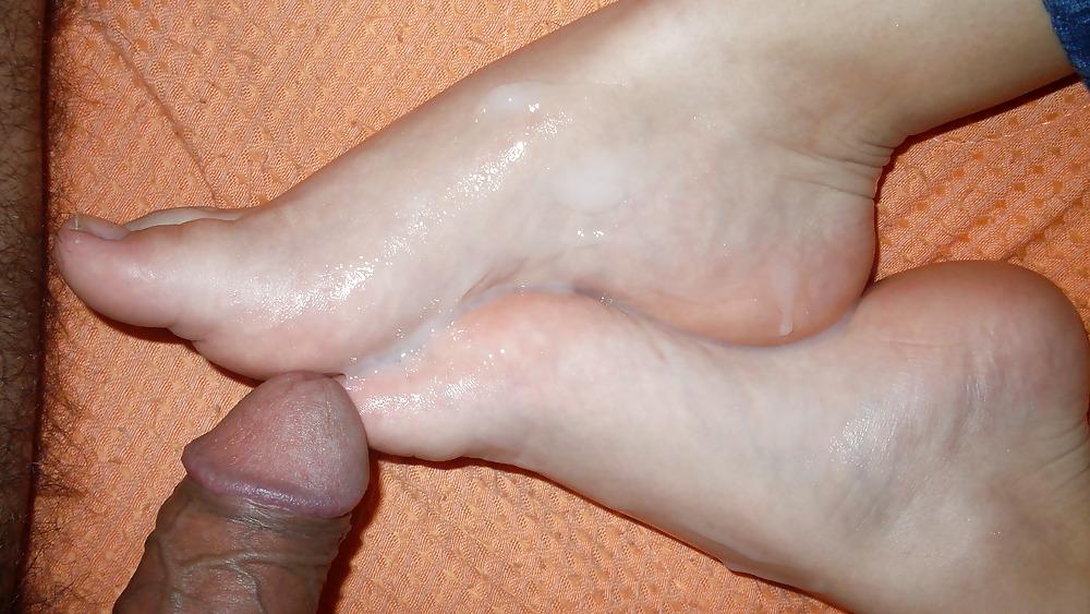 12P Tease and cum on her foots
