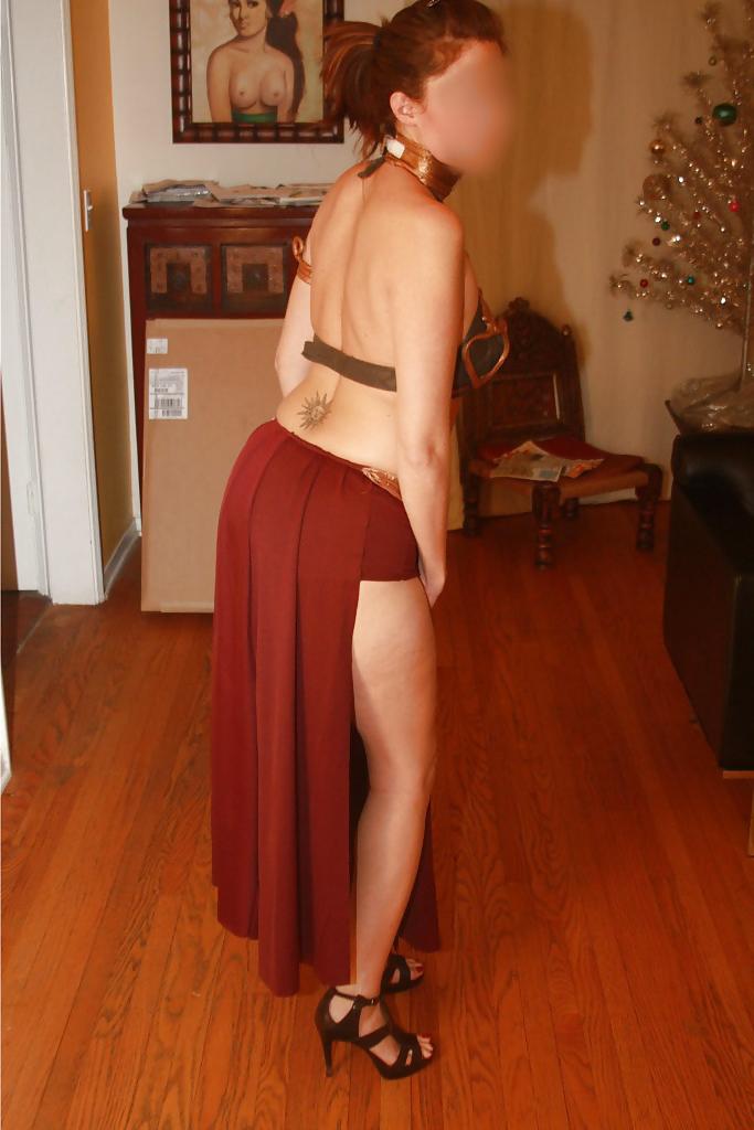 20P Merry Christmas in Princess Leia Outfit
