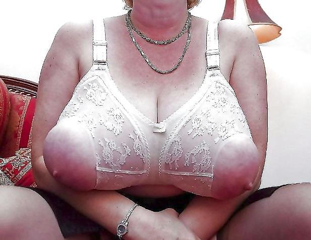 23P Chunky tits in bra 14
