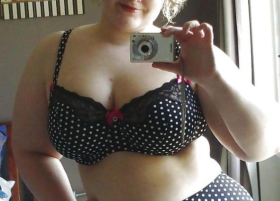 23P Chunky tits in bra 14