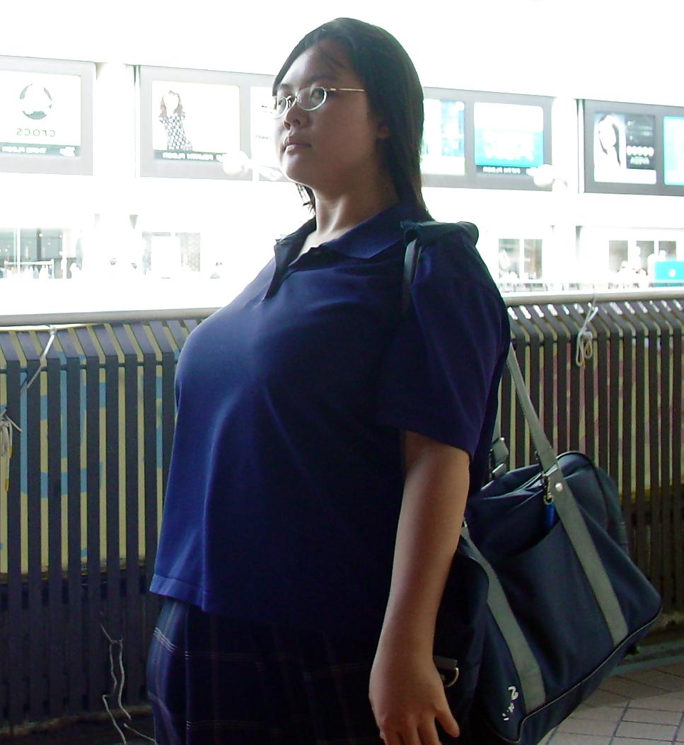 25P Japanese street whores: High School Edition 1