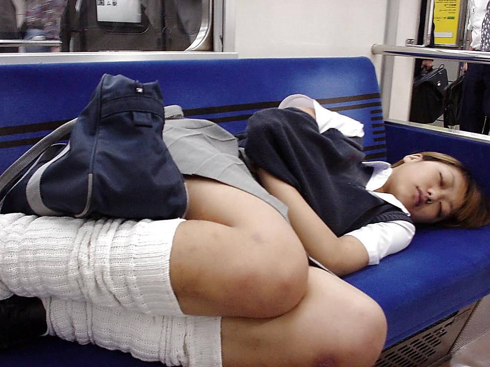 25P Japanese street whores: High School Edition 1