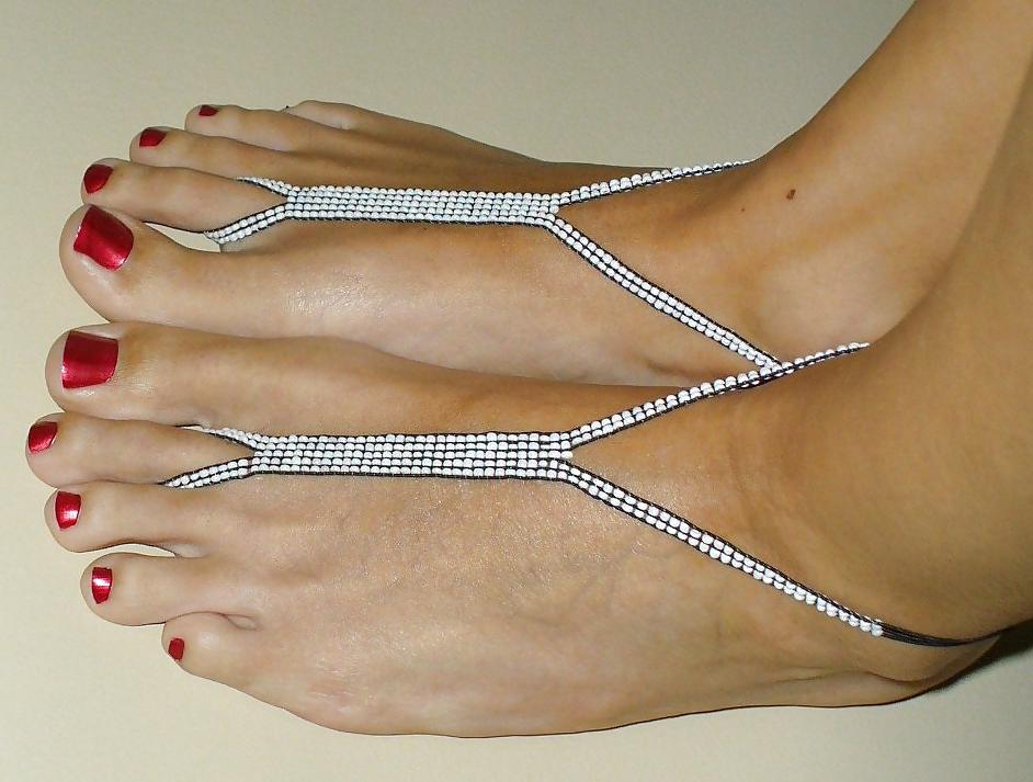 25P My pretty feet. :)