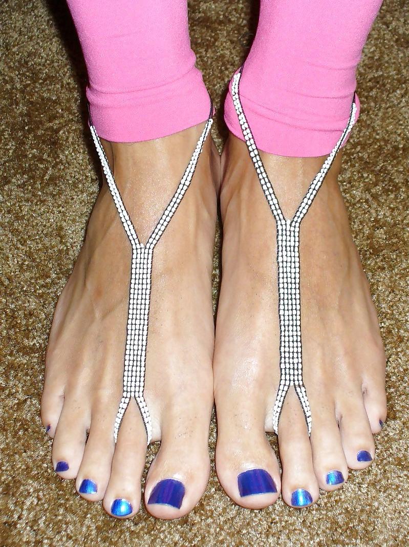 25P My pretty feet. :)