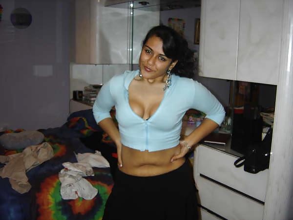 5P Thick Slut Big Tits Nice Ass 4