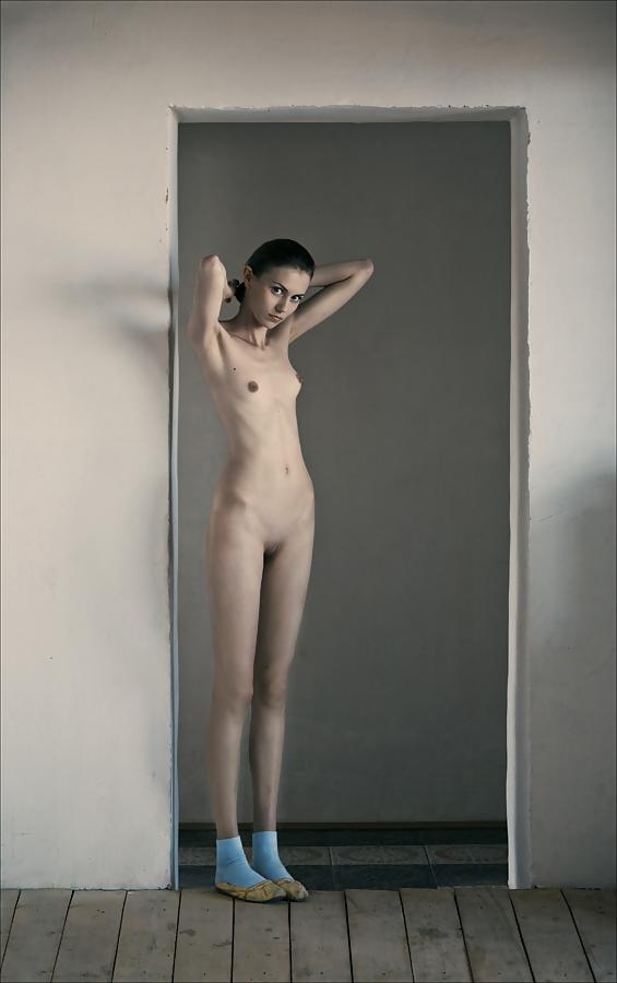 23P Pretty & Naked 10