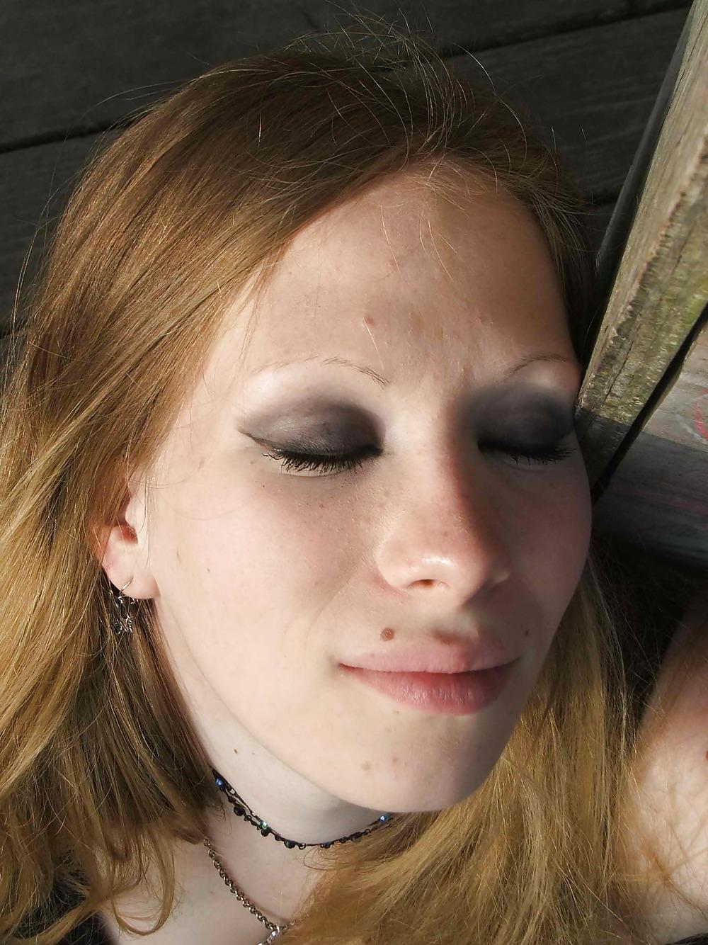 25P Goth teen facial