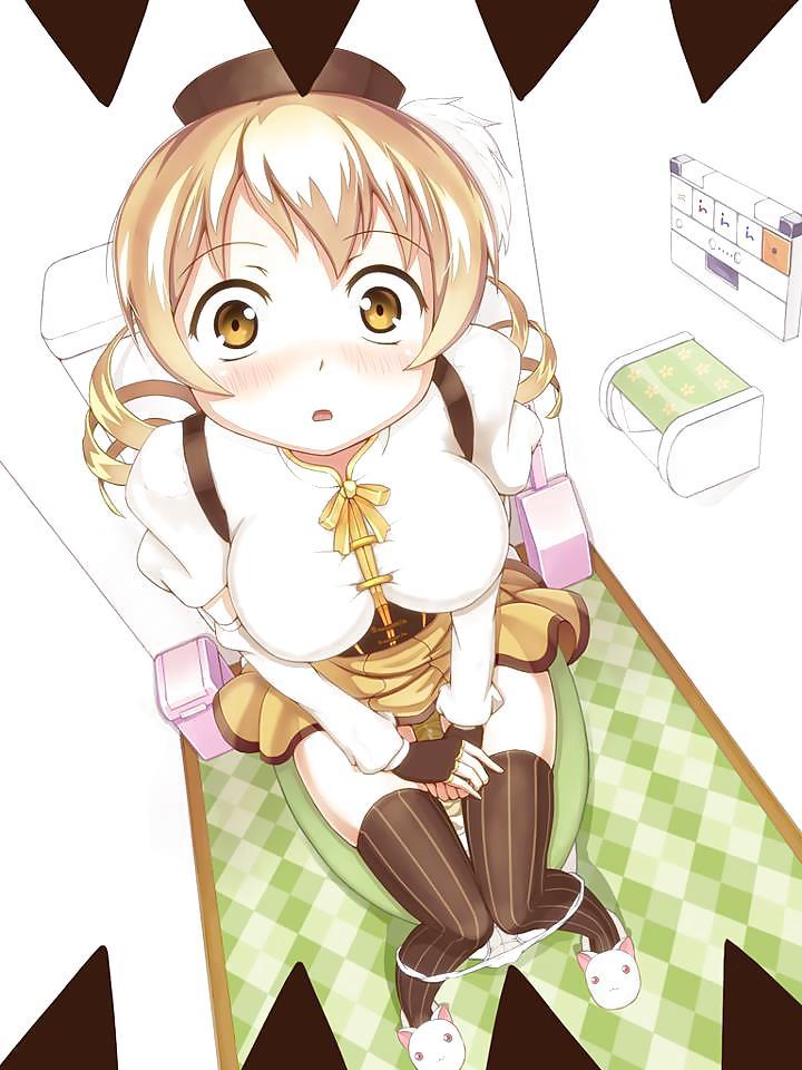 25P Anime girls on the toilet
