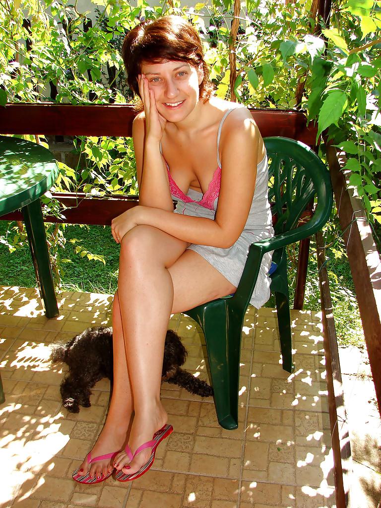 24P She forgot her bra 37.