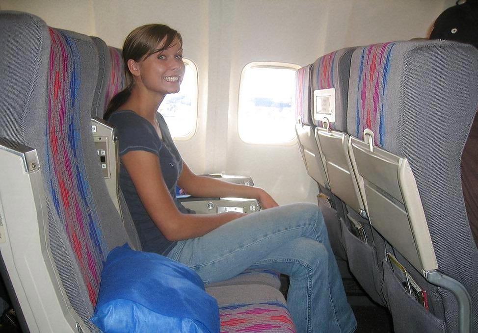 20P Brunette teen private pic
