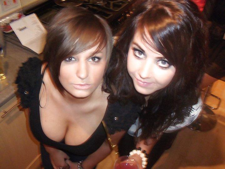 14P Everyone Wants To Cum On Isabel