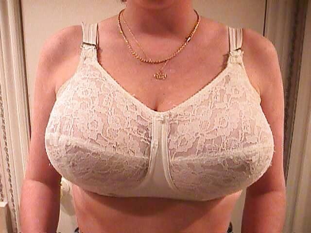 10P Diane Poppos - Goddess Bra