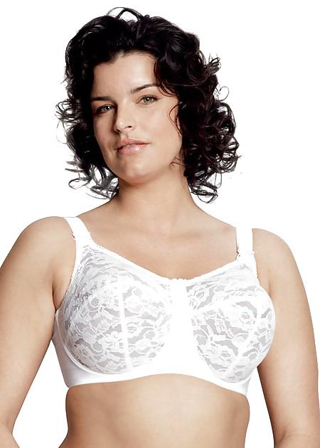 10P Diane Poppos - Goddess Bra