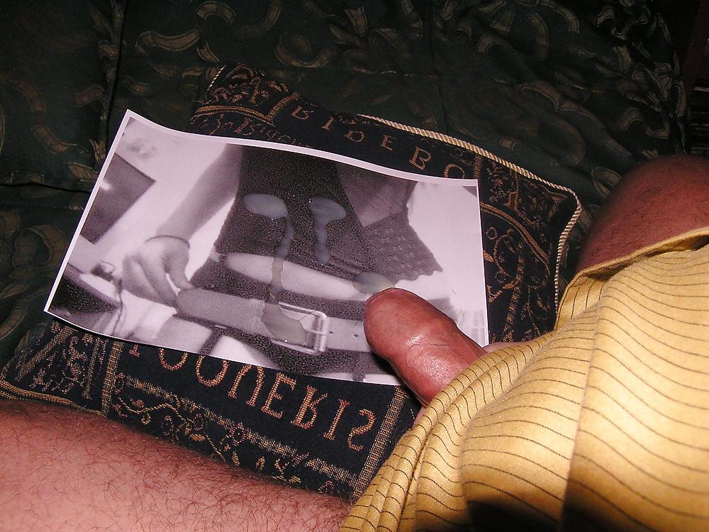 25P Cum On Pics