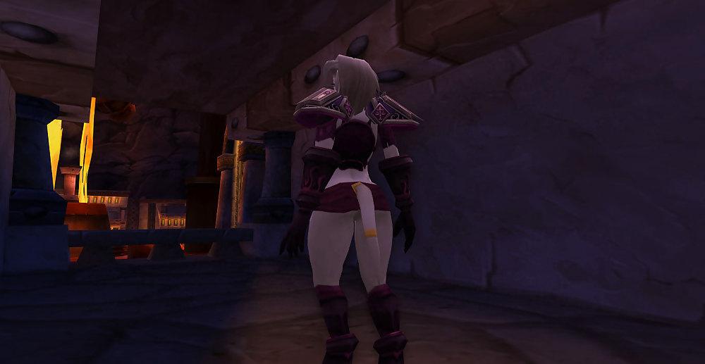 25P Draenei + Blood elf : Being pretty and fuckable.