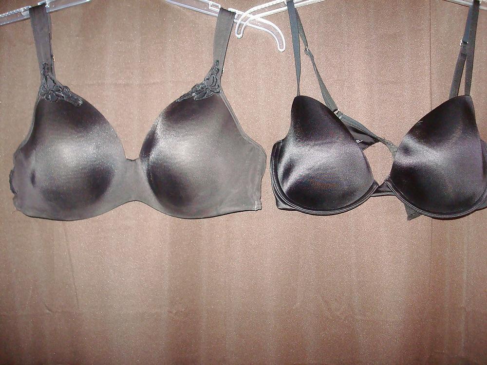 11P Wife & mother in laws bra (38D vs 44DD)