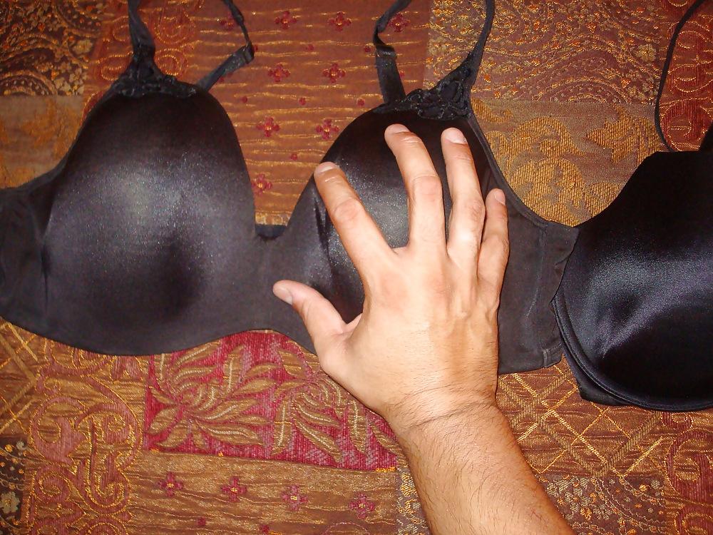 11P Wife & mother in laws bra (38D vs 44DD)