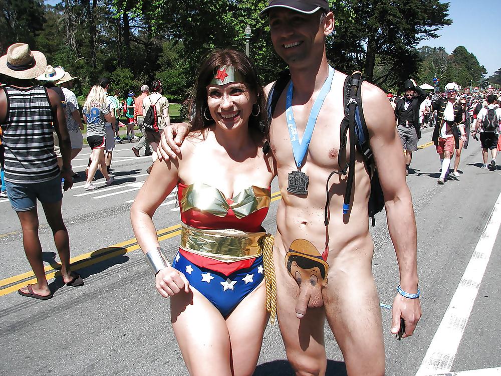 25P CFNM Women who love dick!